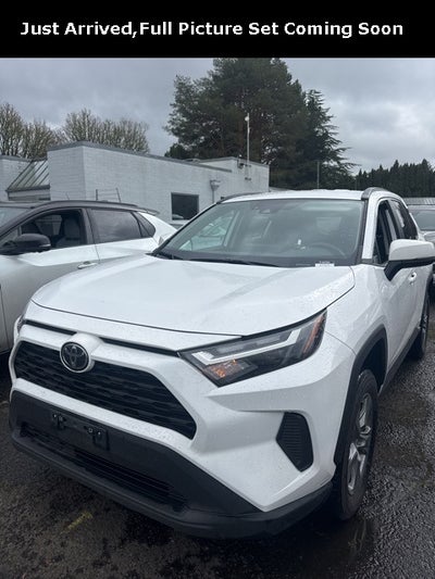 2025 Toyota RAV4 Hybrid XLE