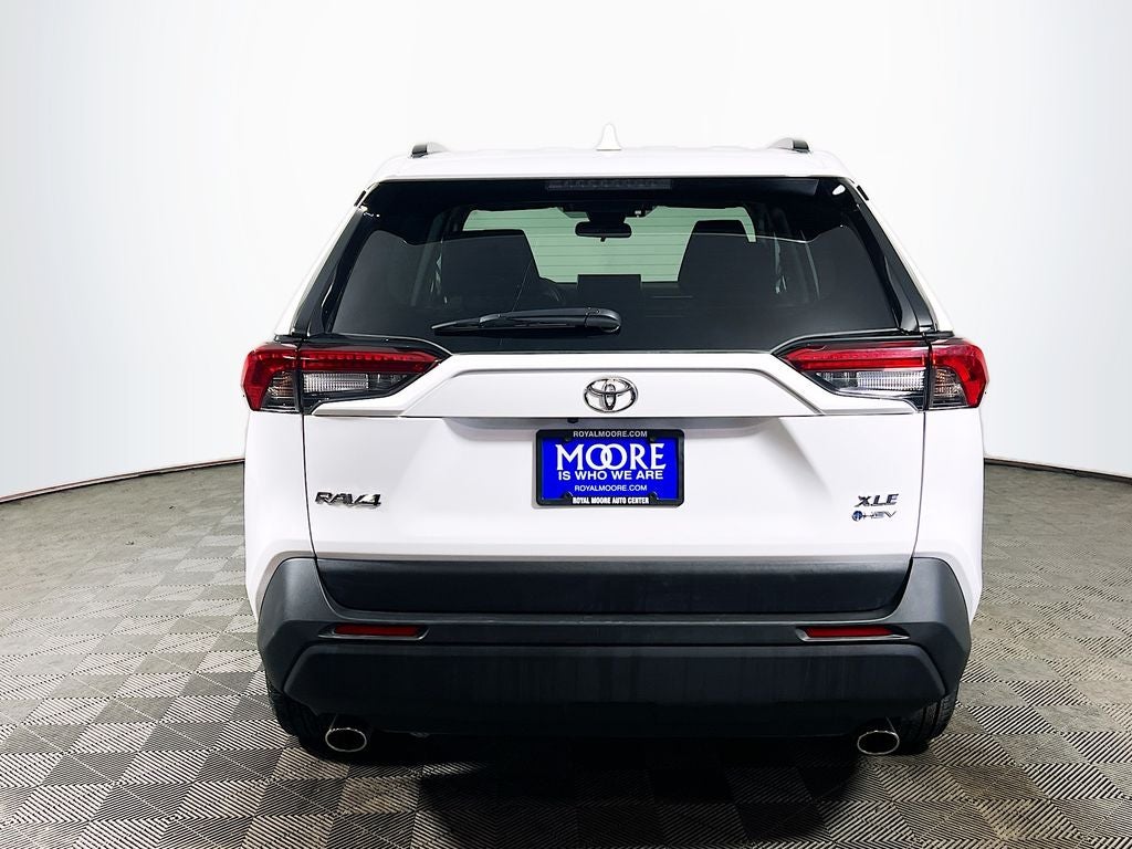 2025 Toyota RAV4 Hybrid XLE