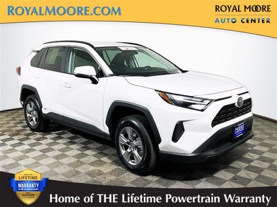 2025 Toyota RAV4 Hybrid XLE