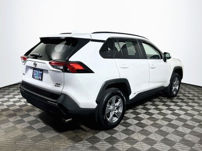 2025 Toyota RAV4 Hybrid XLE