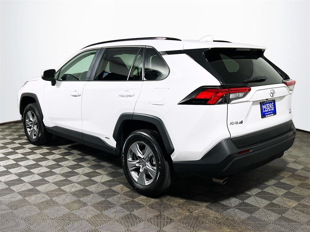 2025 Toyota RAV4 Hybrid XLE