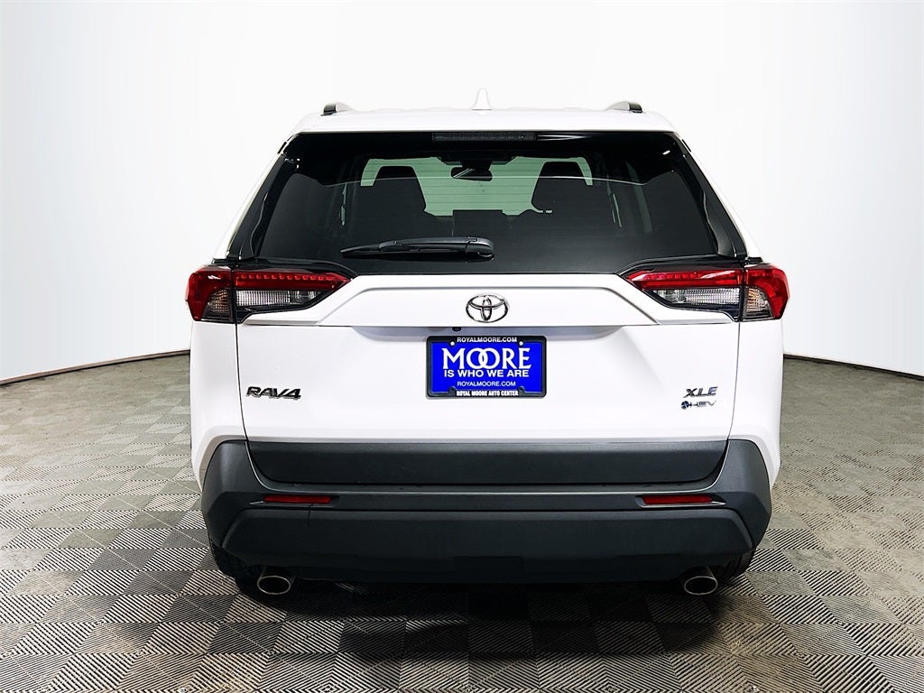 2025 Toyota RAV4 Hybrid XLE