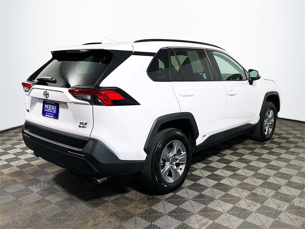 2025 Toyota RAV4 Hybrid XLE