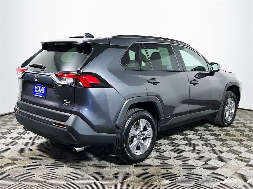 2025 Toyota RAV4 Hybrid XLE