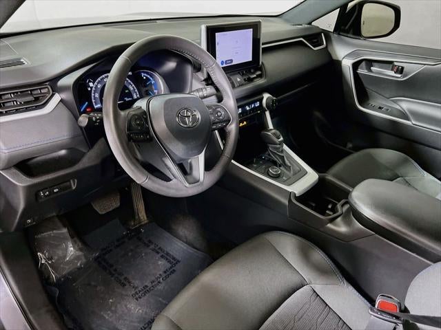 2024 Toyota RAV4 Hybrid SE