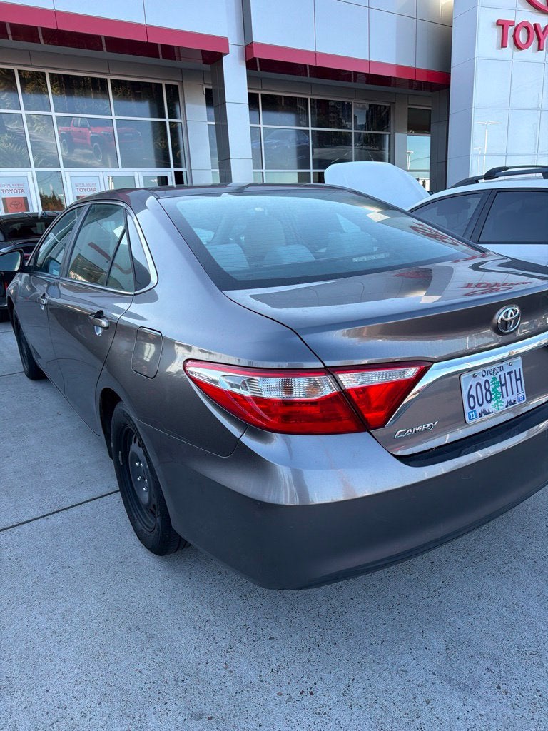 2016 Toyota Camry LE