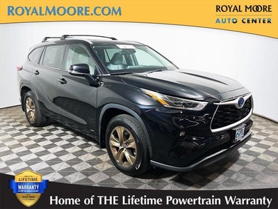 2023 Toyota Highlander Hybrid Bronze Edition