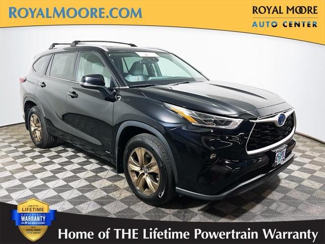 2023 Toyota Highlander Hybrid Bronze Edition