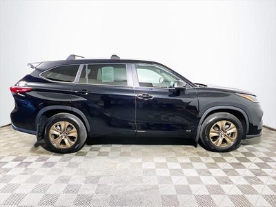 2023 Toyota Highlander Hybrid Bronze Edition