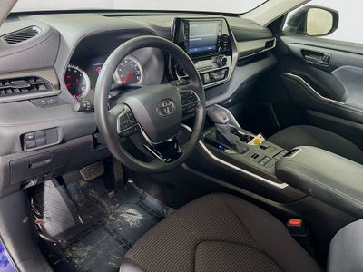 2020 Toyota Highlander LE