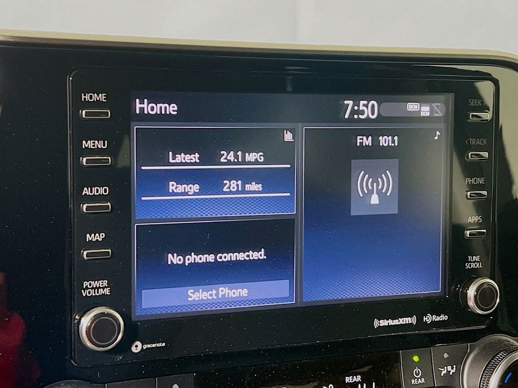 2020 Toyota Highlander LE