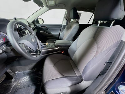 2020 Toyota Highlander LE