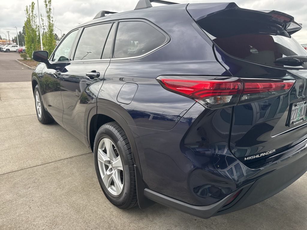 2020 Toyota Highlander LE