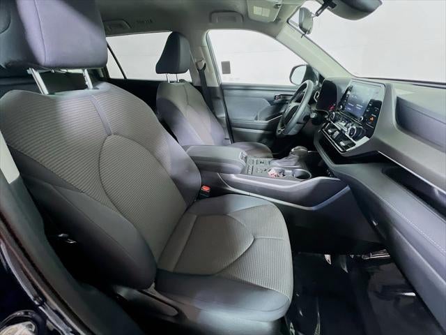 2020 Toyota Highlander LE