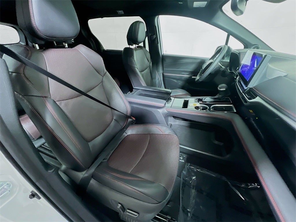 2025 Toyota Sienna XSE 7 Passenger