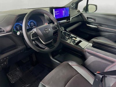 2025 Toyota Sienna XSE 7 Passenger