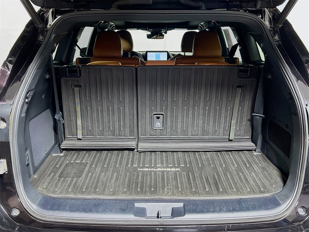 2020 Toyota Highlander Hybrid Platinum