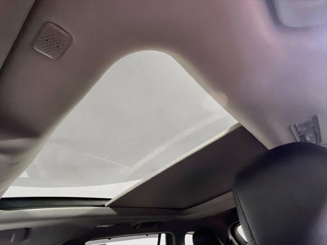 2022 Toyota Highlander Hybrid Platinum
