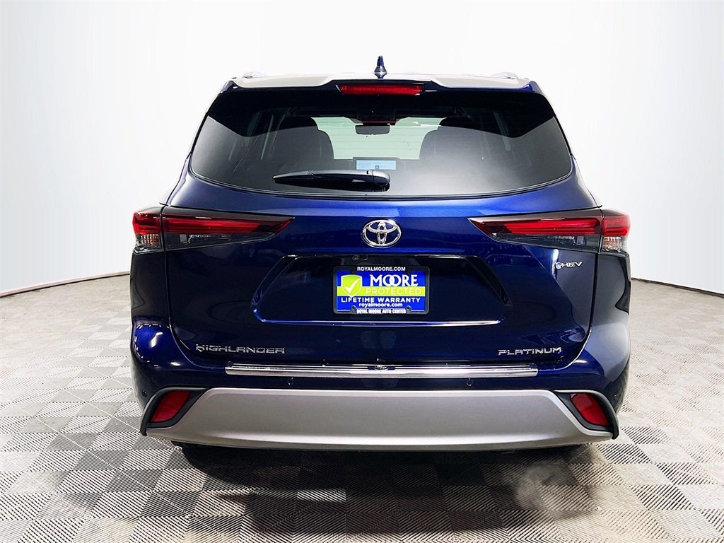 2026 Toyota Highlander Hybrid Platinum