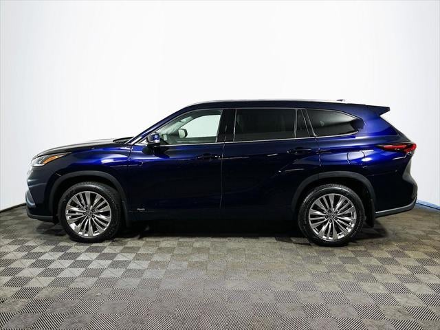 2026 Toyota Highlander Hybrid Platinum