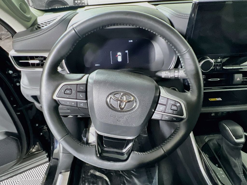2024 Toyota Highlander Hybrid Platinum