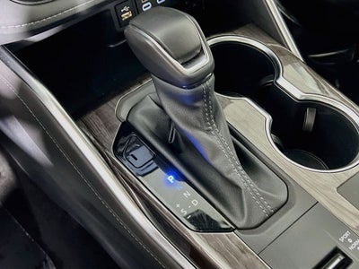 2024 Toyota Highlander Hybrid Platinum