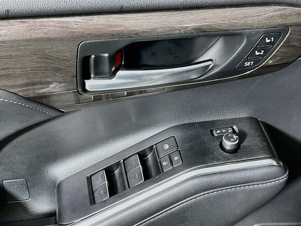 2024 Toyota Highlander Hybrid Platinum