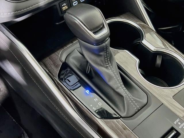 2024 Toyota Highlander Hybrid Platinum