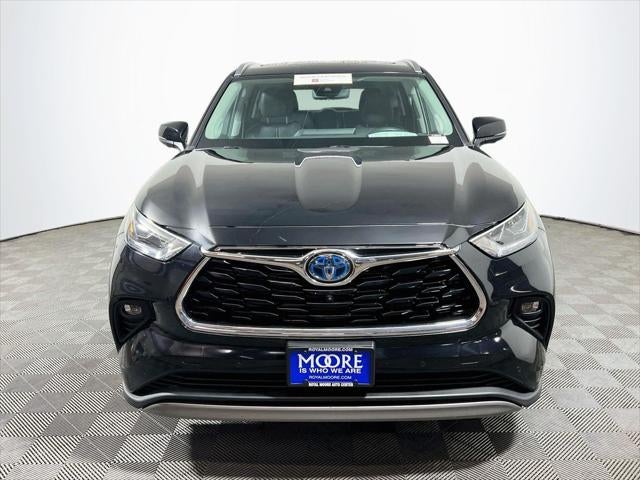 2024 Toyota Highlander Hybrid Platinum