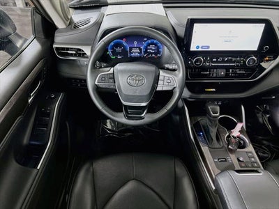 2024 Toyota Highlander Hybrid Platinum