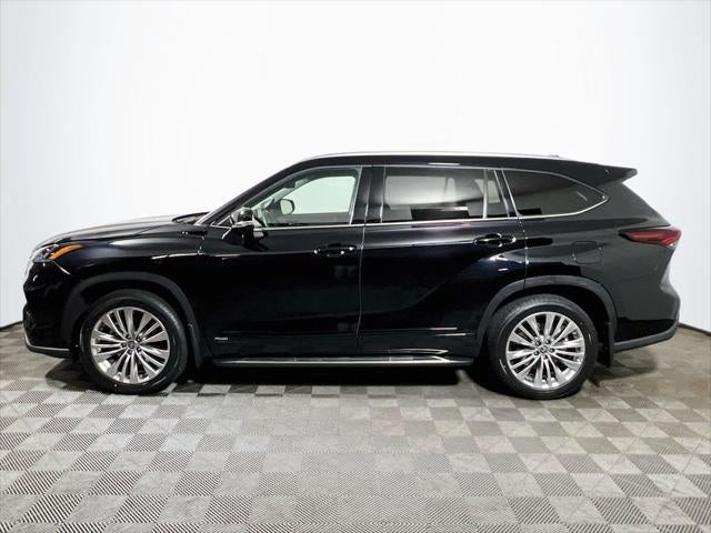 2024 Toyota Highlander Hybrid Platinum