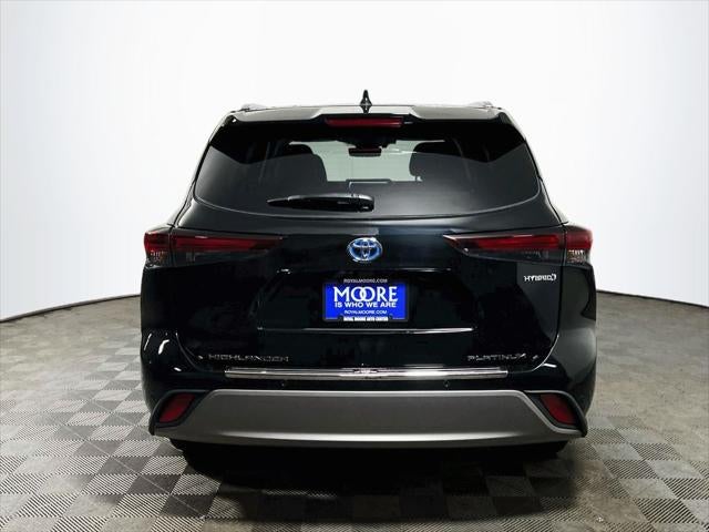 2024 Toyota Highlander Hybrid Platinum