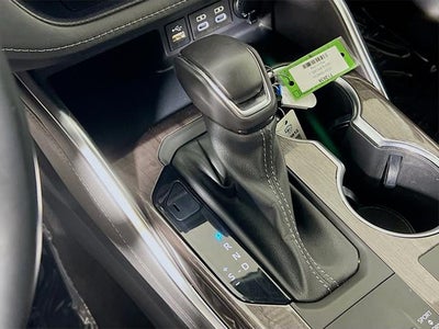 2023 Toyota Highlander Hybrid Platinum