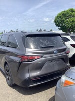 2024 Toyota Sienna Platinum 7 Passenger