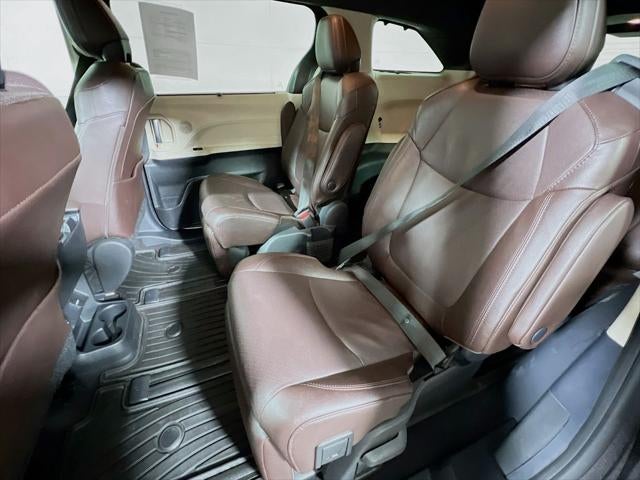2024 Toyota Sienna Platinum 7 Passenger