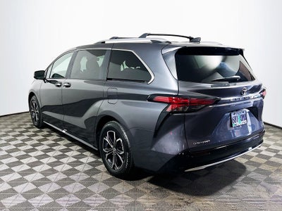 2025 Toyota Sienna Platinum 7 Passenger