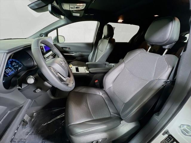 2025 Toyota Sienna Platinum 7 Passenger