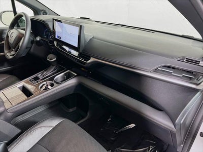 2025 Toyota Sienna Platinum 7 Passenger