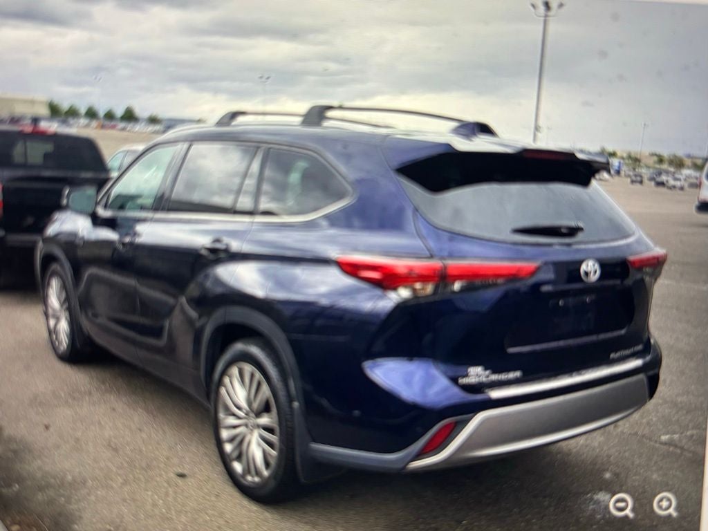 2021 Toyota Highlander Platinum