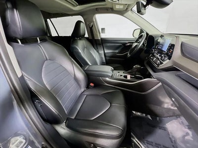 2021 Toyota Highlander Hybrid XLE