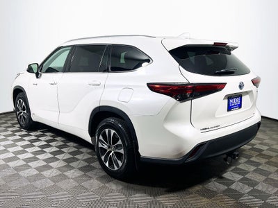 2021 Toyota Highlander Hybrid XLE