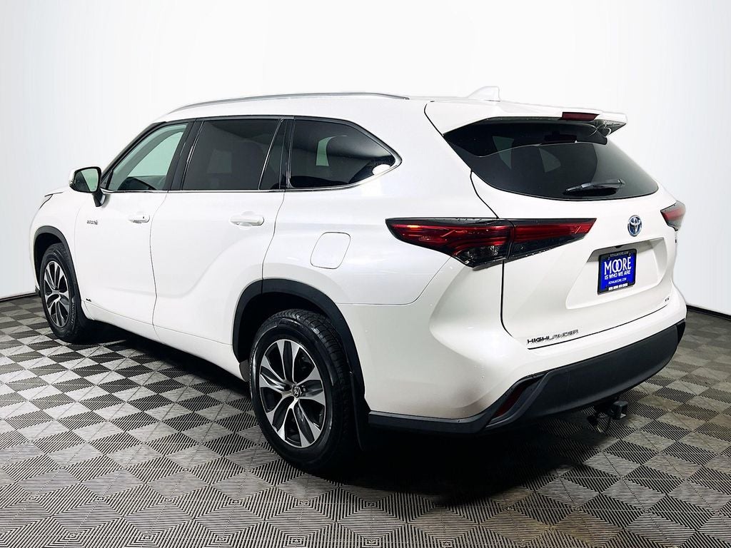 2021 Toyota Highlander Hybrid XLE