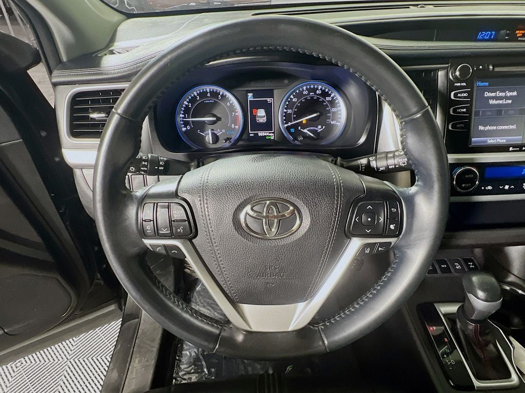 2019 Toyota Highlander SE