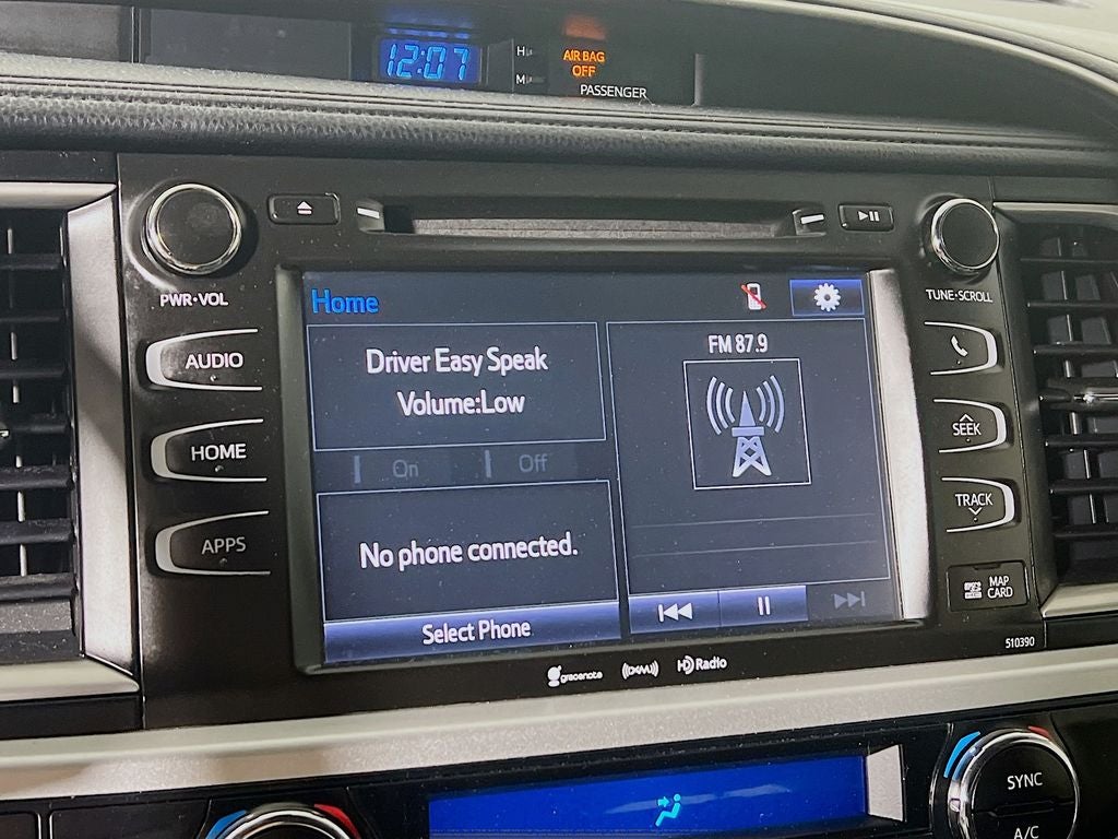 2019 Toyota Highlander SE
