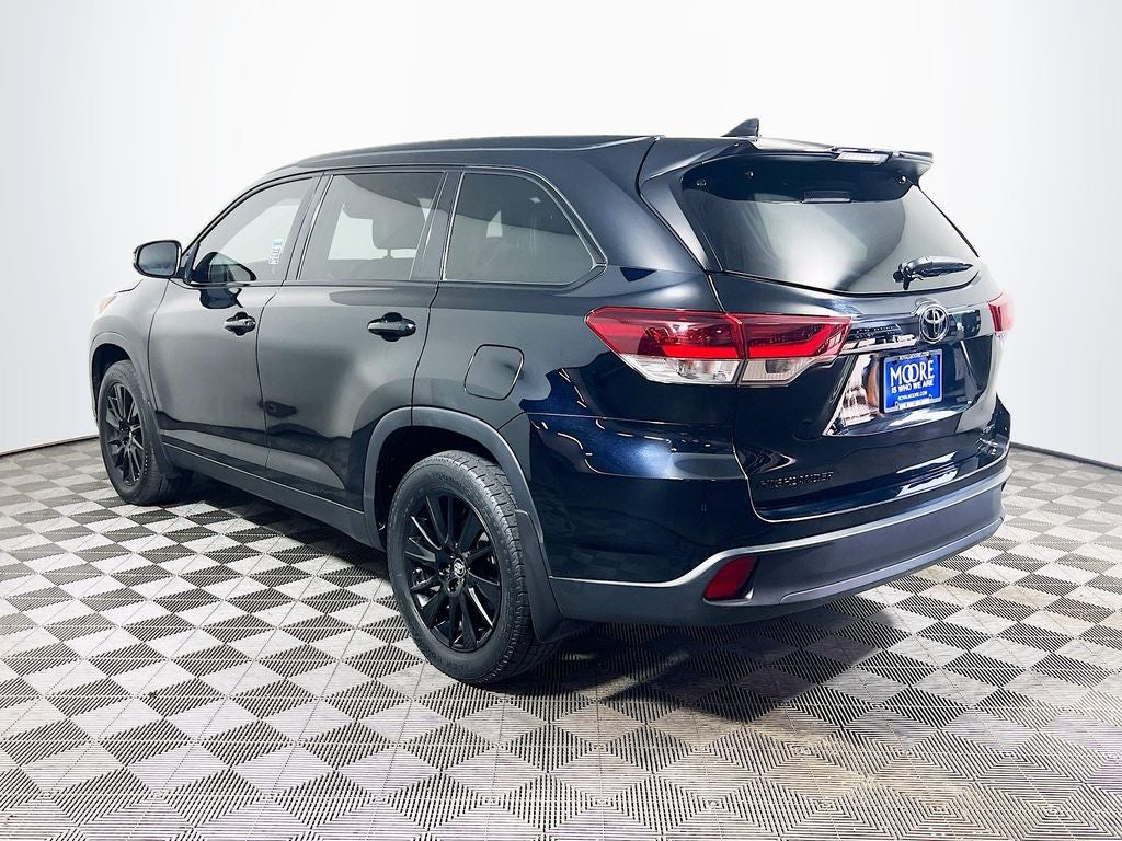 2019 Toyota Highlander SE
