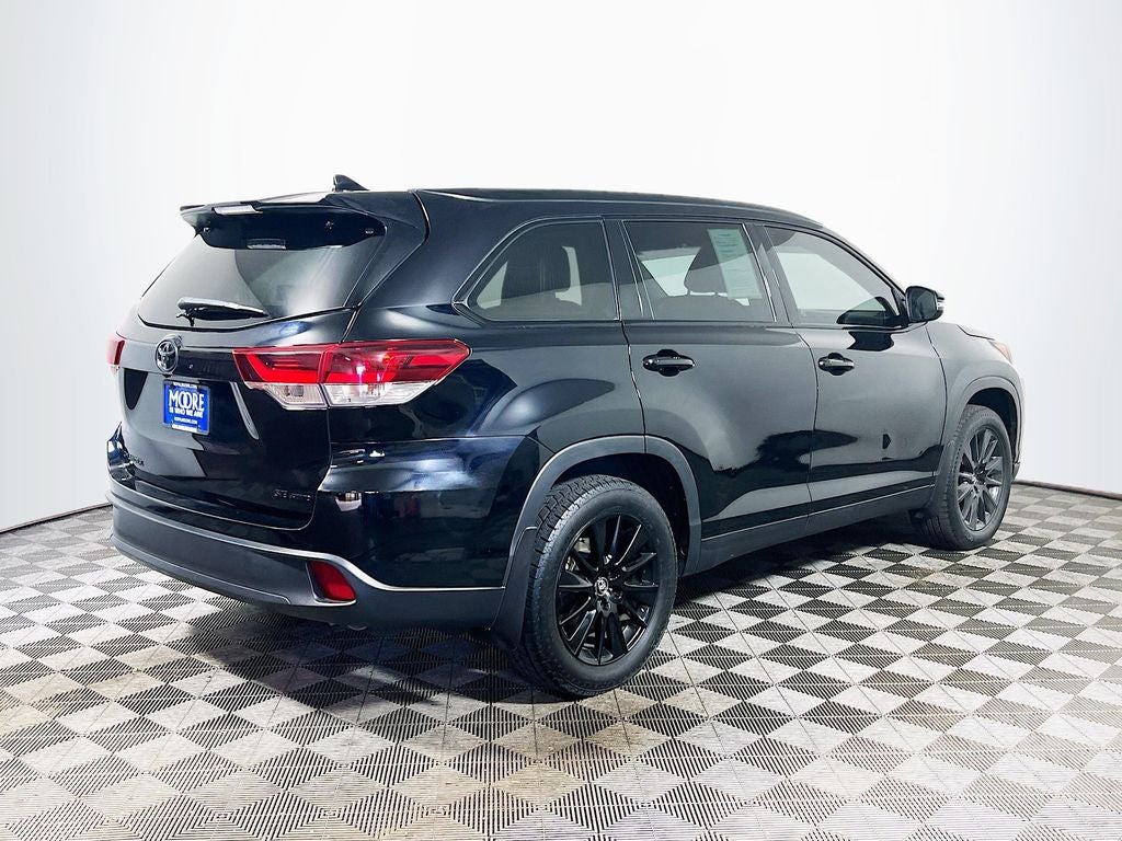 2019 Toyota Highlander SE