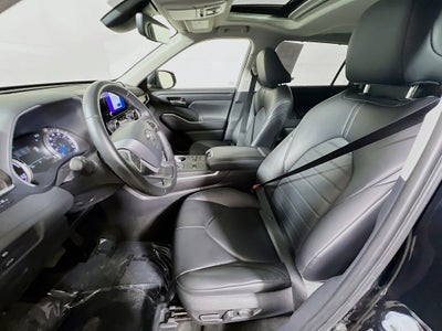 2023 Toyota Highlander Hybrid XLE