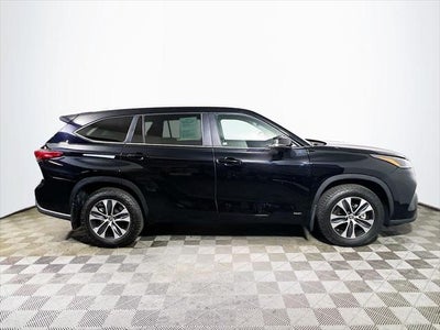2023 Toyota Highlander Hybrid XLE
