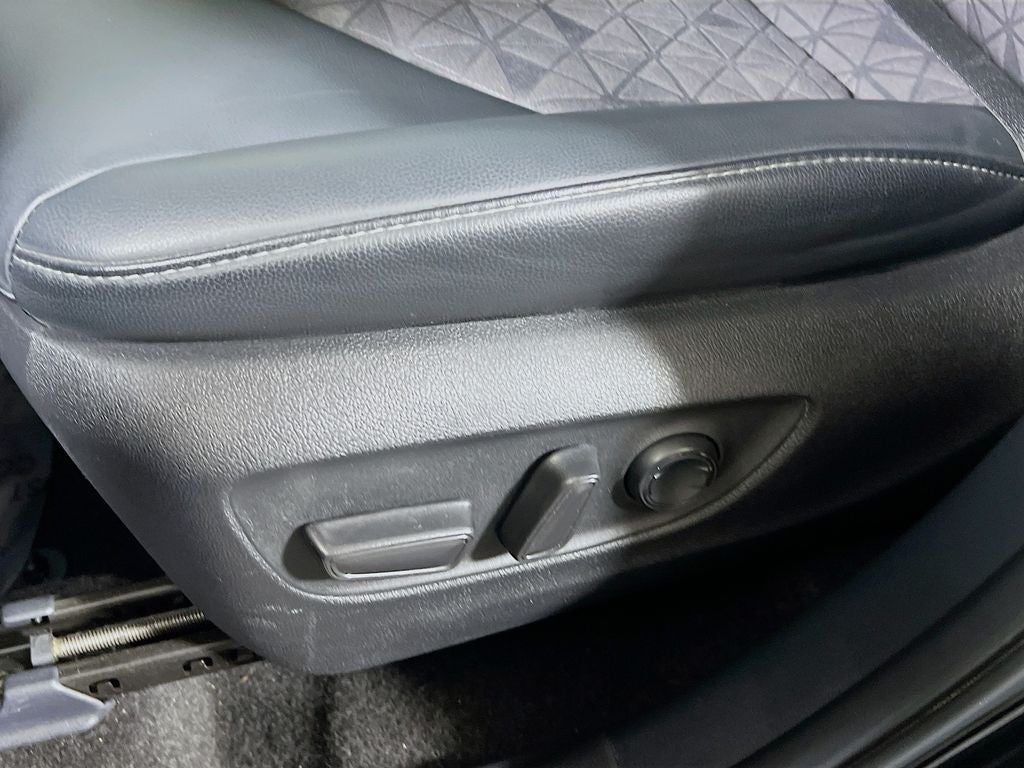 2024 Toyota Highlander Hybrid XLE