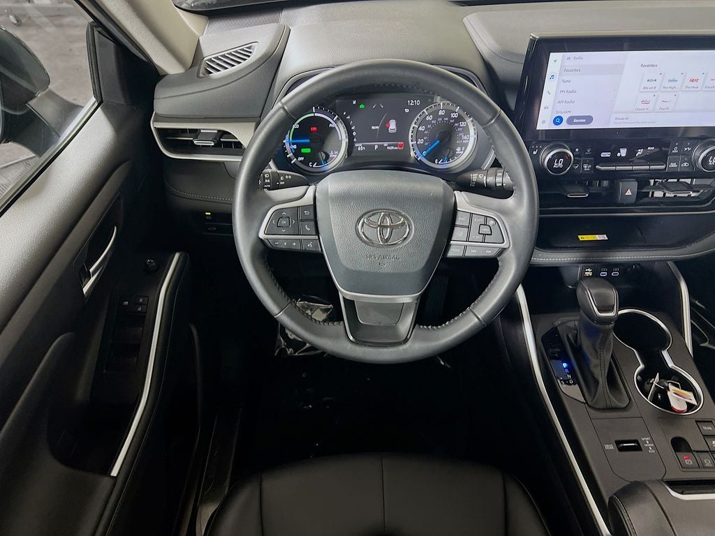2024 Toyota Highlander Hybrid XLE